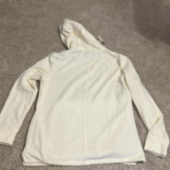 Light yellow hoodie - Picture 5 of 5